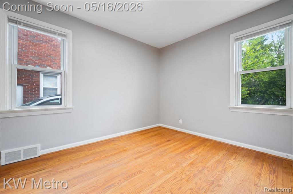 654 Kings Highway, Lincoln Park, MI 48146 — Photo 15