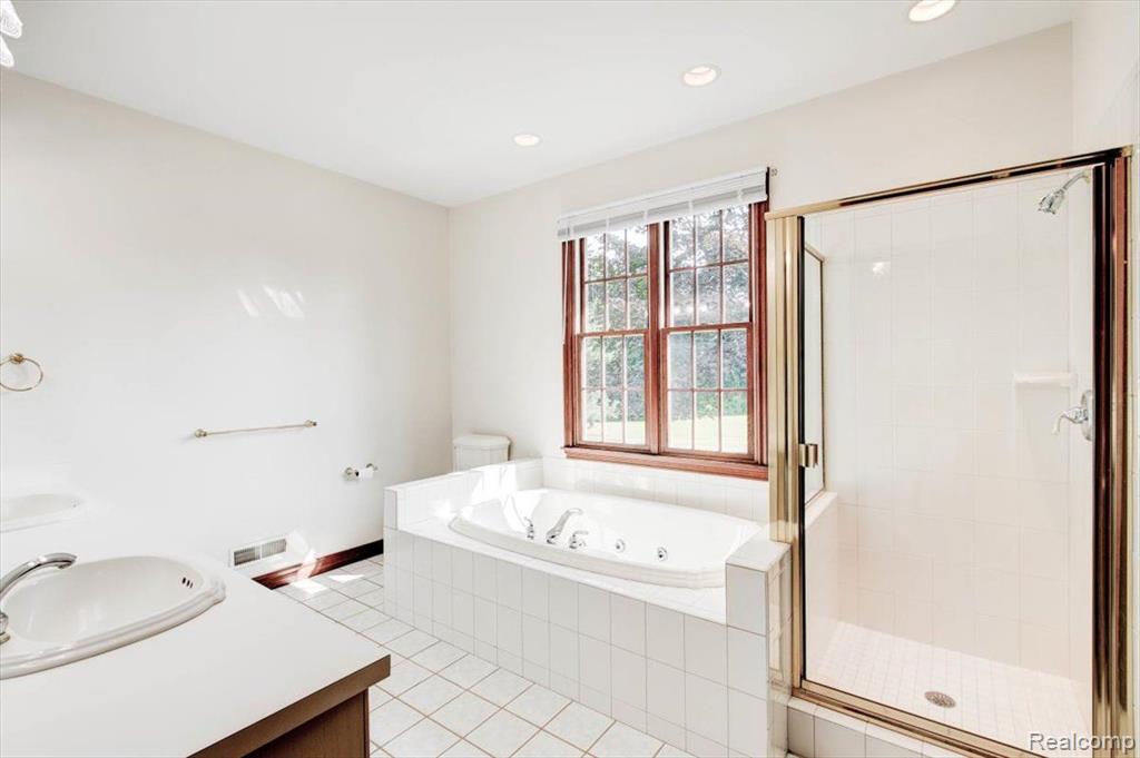 8878 MORRIS Road, Wales, MI — Photo 23