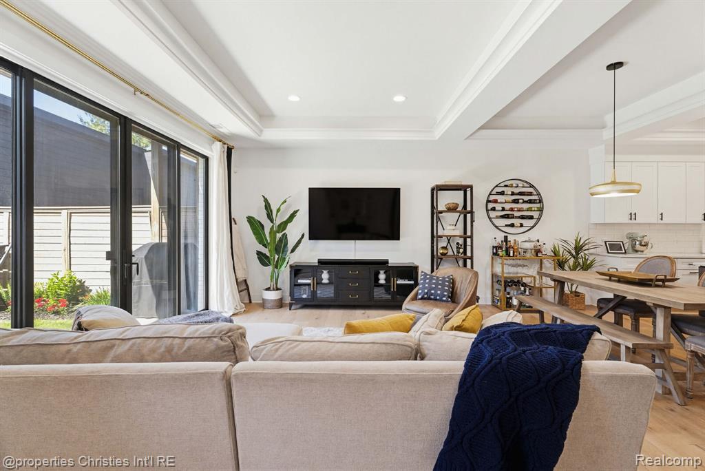 710 Parent E, Royal Oak, MI 48067 — Photo 17