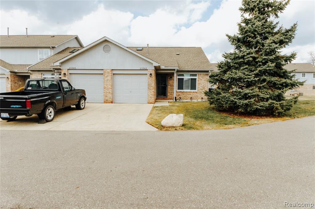 23342 Redman Court, Trenton, MI 48183 — Photo 13
