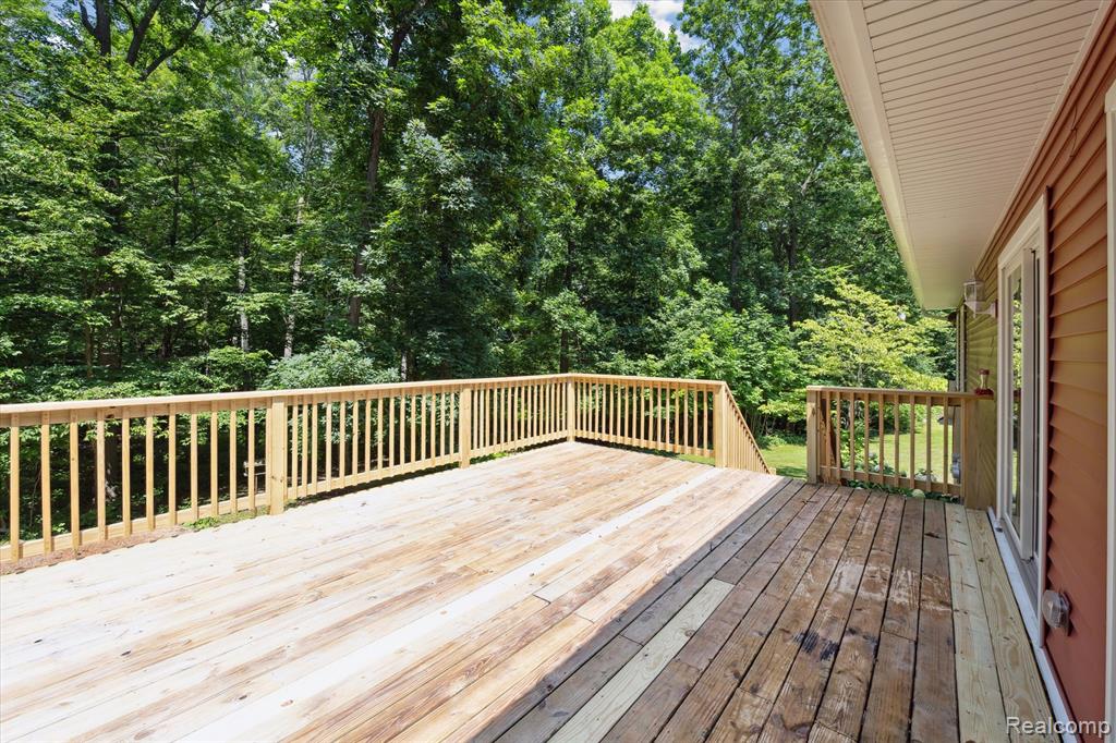 5849 Whispering Oaks Drive, Howell, MI 48855 — Photo 39
