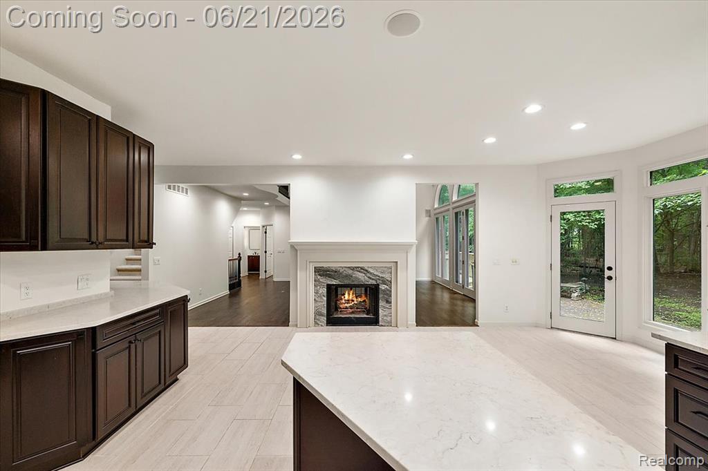 6403 W Oaks Drive, West Bloomfield, MI 48324 — Photo 44