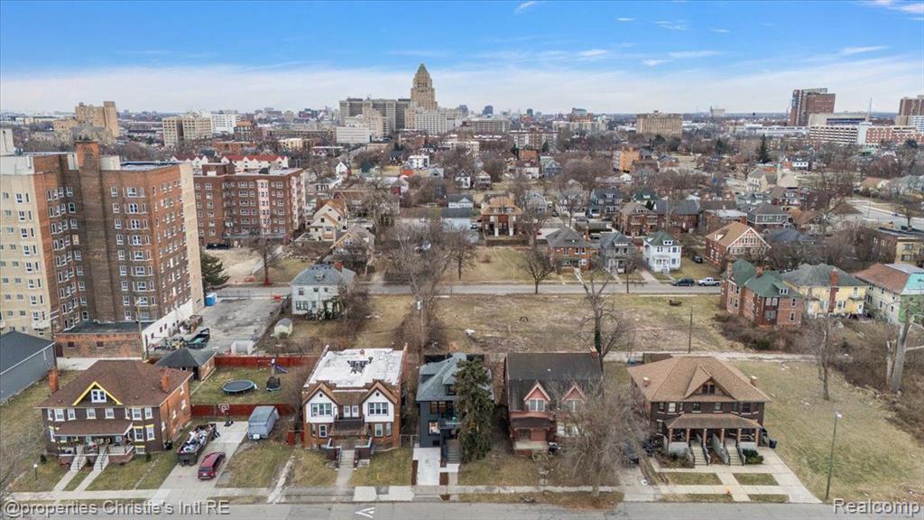 649 GLADSTONE Street, Detroit, MI 48202 — Photo 50