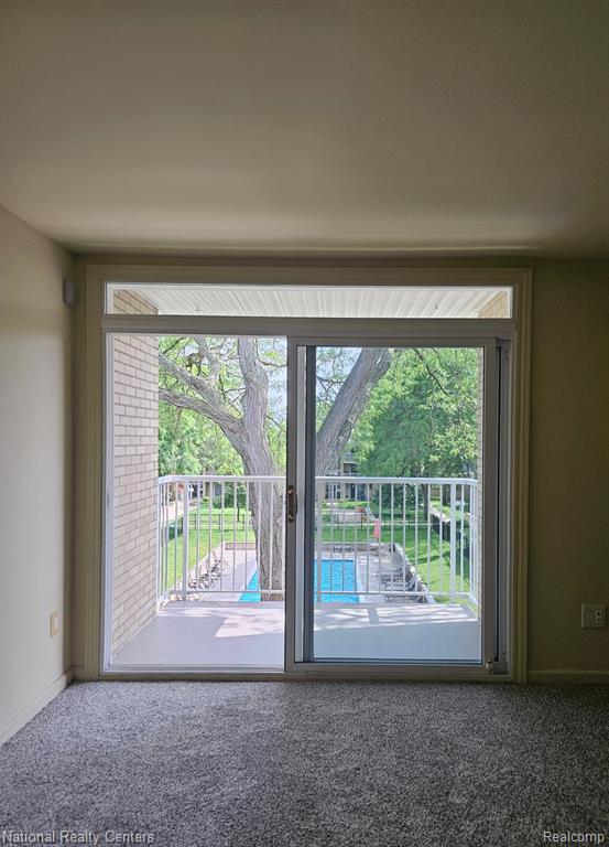 4913 Crooks Road, G4, Royal Oak, MI 48073 — Photo 8