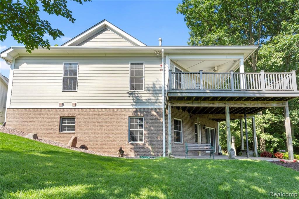 354 Pembroke Drive, Saline, MI 48176 — Photo 37