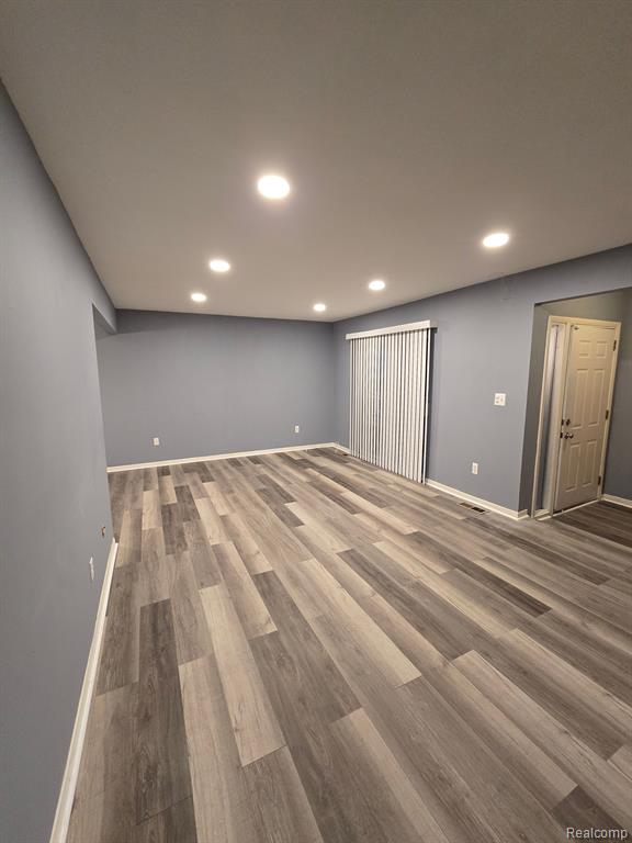 8583 WINCHESTER Drive, Sterling Heights, MI 48313 — Photo 6