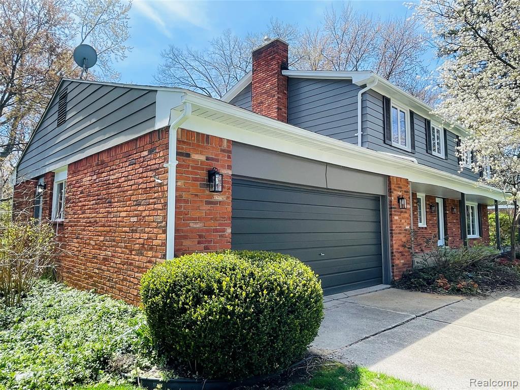 600 SEDGEFIELD Drive, Bloomfield Hills, MI 48304 — Photo 2
