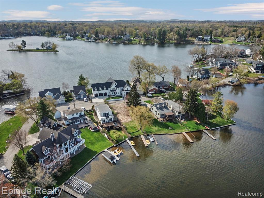 296 Shady Oaks Street, Lake Orion, MI 48362 — Photo 14