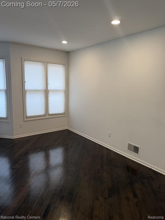 5303 Royal Vale Lane, Dearborn, MI 48126 — Photo 6