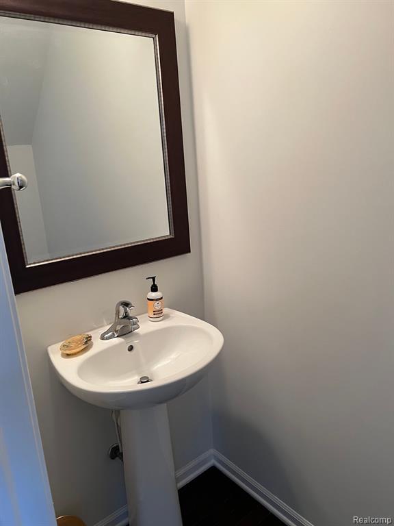 44525 Gwinnett Loop, Novi, MI — Photo 7