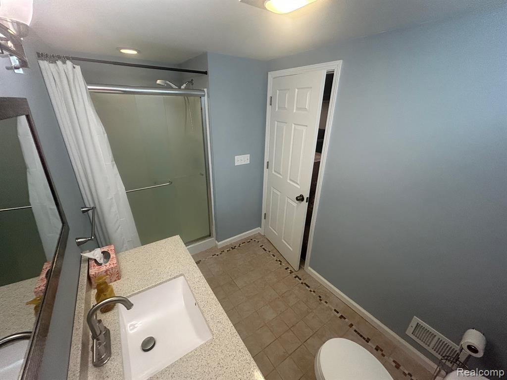 881 Lincoln Road, Grosse Pointe, MI 48230 — Photo 25