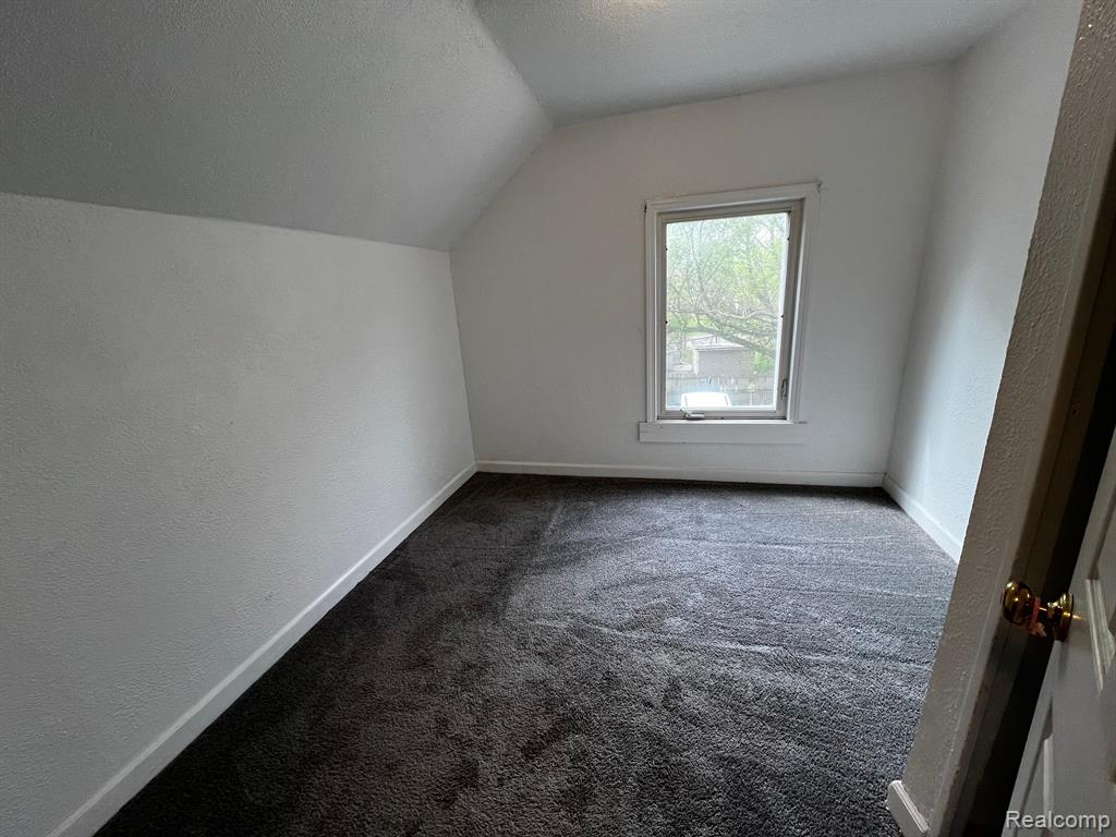 63 HAMILTON Street, Pontiac, MI 48342 — Photo 9