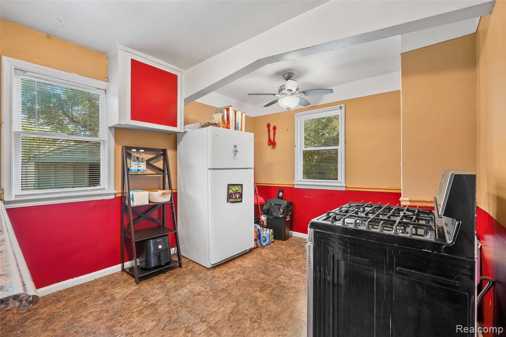 7784 METTETAL Street, Detroit, MI 48228 — Photo 10