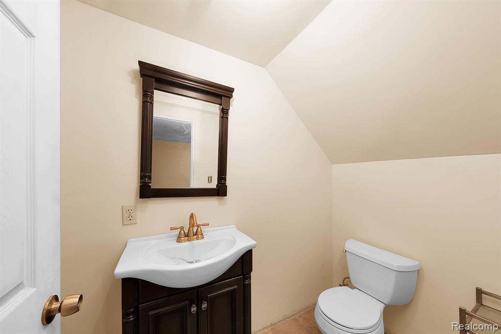 982 LANGLEY Road, Rochester Hills, MI 48309 — Photo 18