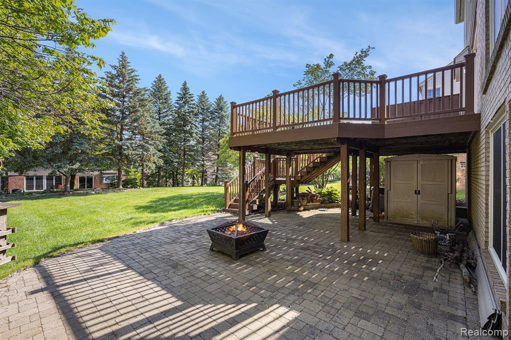 5686 Cherry Lane, West Bloomfield, MI 48324 — Photo 34