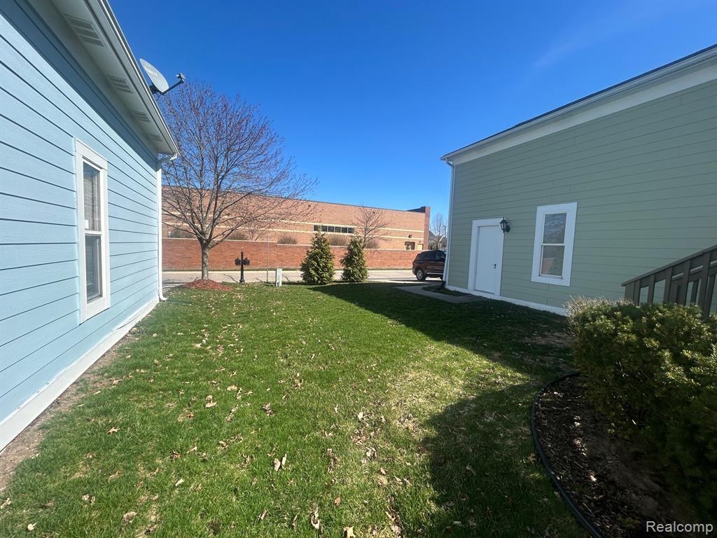 42567 Whitman Way, Novi, MI — Photo 48