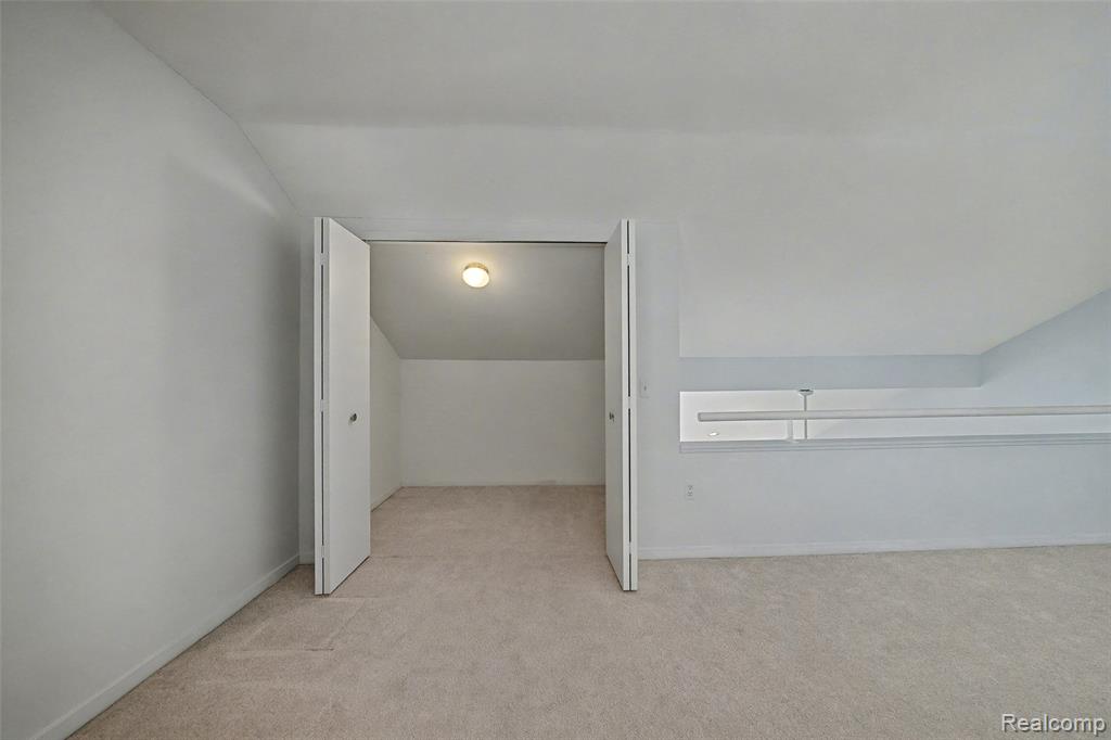 705 Preston Court, Rochester Hills, MI 48307 — Photo 26