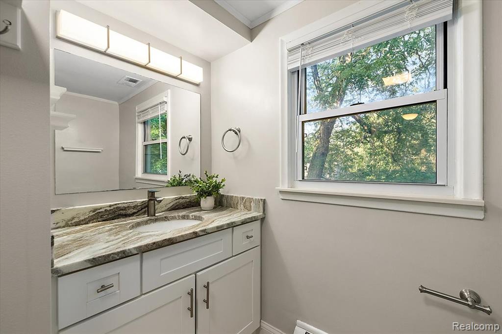 4521 Coachmaker Drive, Bloomfield Hills, MI 48302 — Photo 37