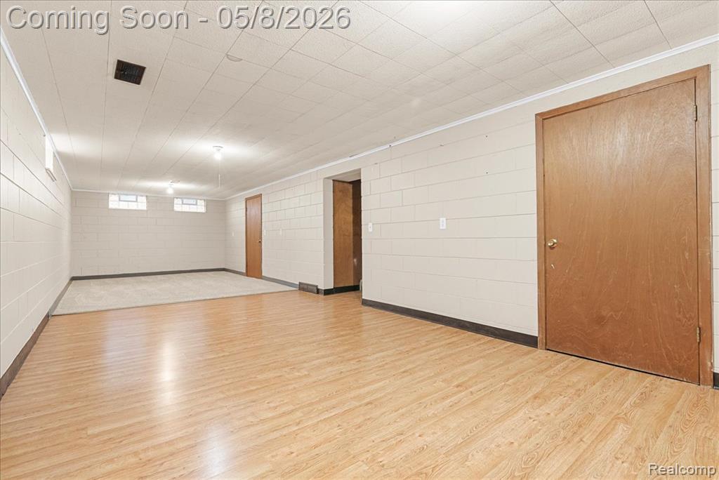 2413 Kuerbitz Drive, Lansing, MI 48906 — Photo 30