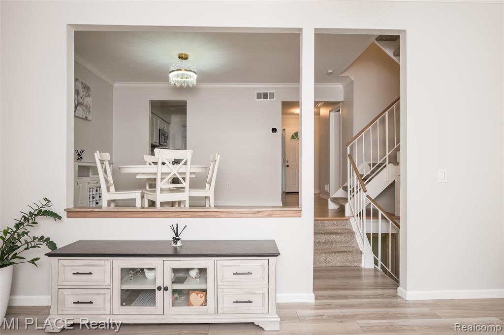 1599 Brentwood Drive, Troy, MI 48098 — Photo 10
