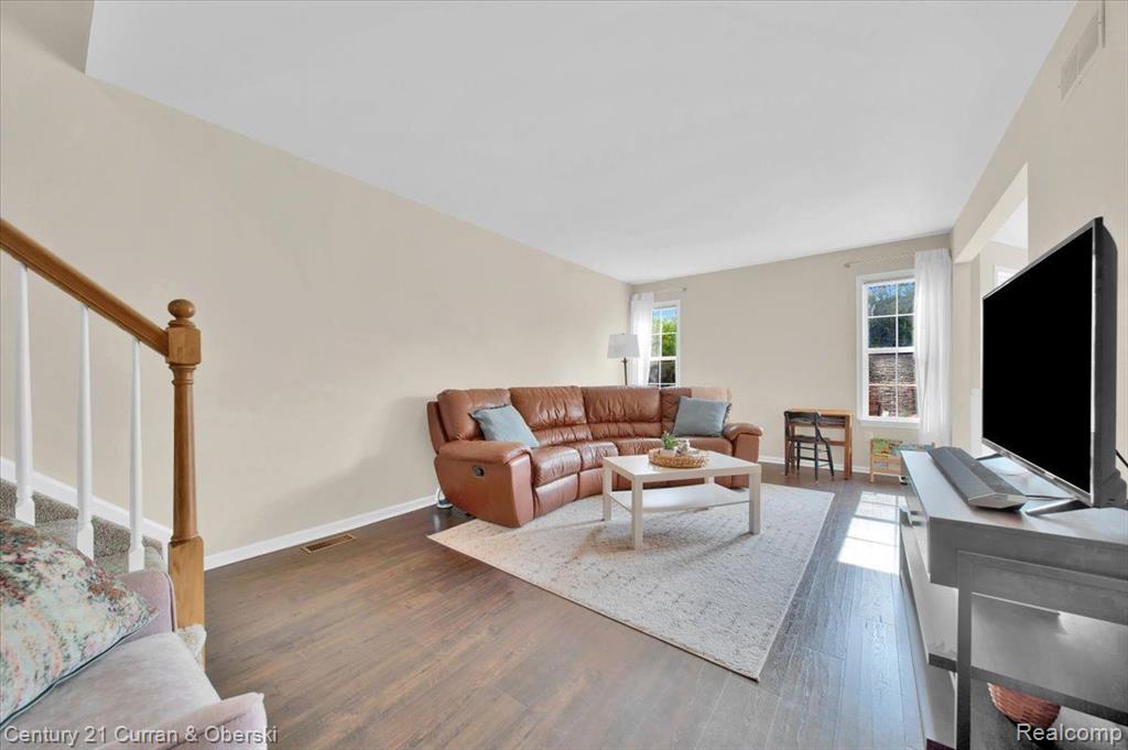 4414 HUNTERS Circle E, Canton, MI 48188 — Photo 6