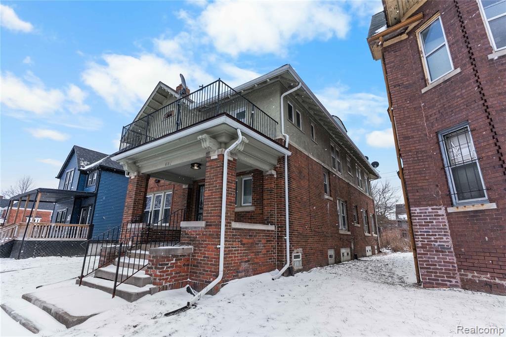 681 Clairmount Street - Photo 3
