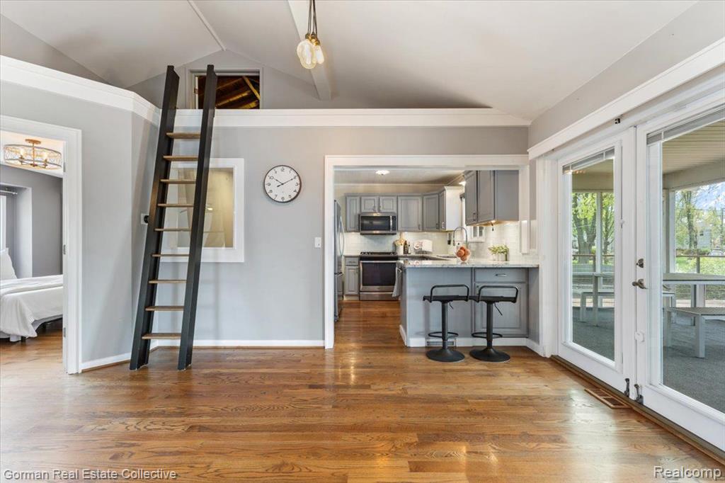 4583 FOREST Avenue, Waterford, MI 48328 — Photo 6