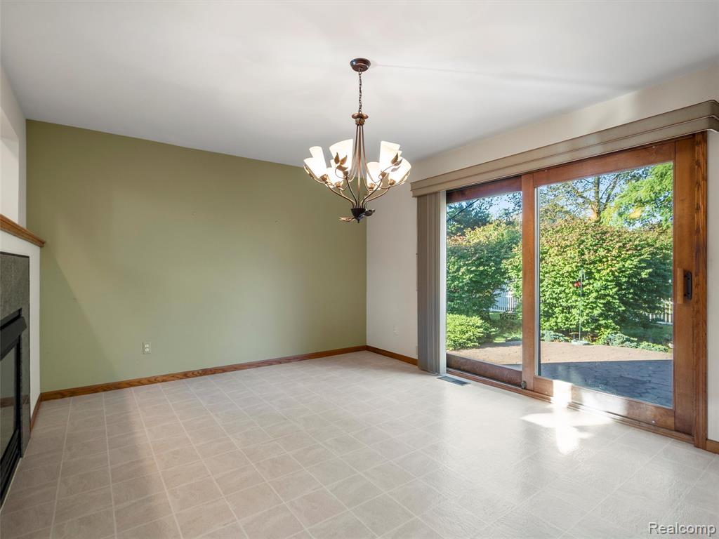 58291 Pleasant View Court, Washington, MI — Photo 6