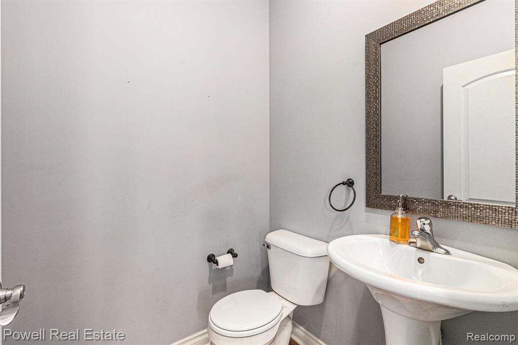 50509 COOLIDGE Street, Canton, MI 48188 — Photo 17