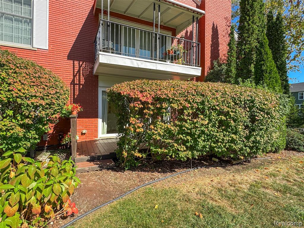 19710 W 13 Mile Road, 108, Beverly Hills, MI 48025 — Photo 48