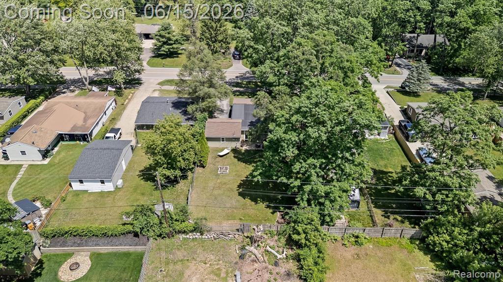 870 Pine Tree Road, Lake Orion, MI 48362 — Photo 30