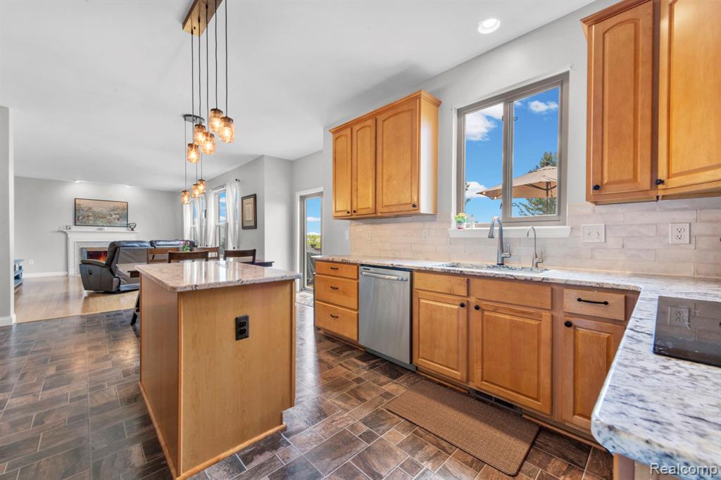 981 Coventry Court, Oxford, MI 48371 — Photo 29