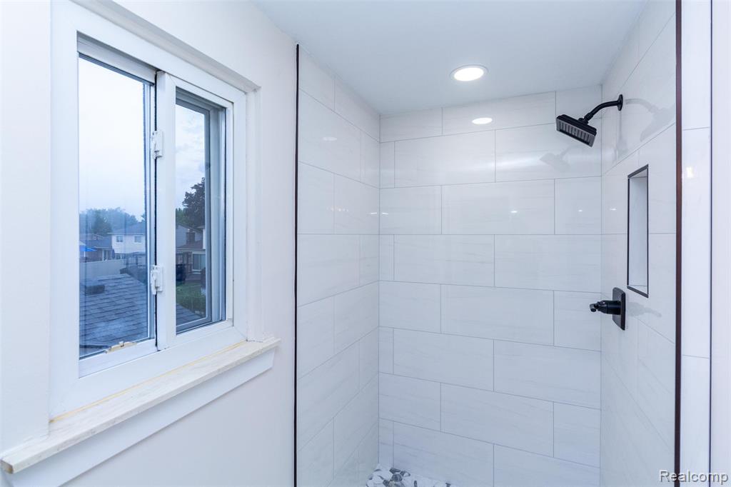46376 Meadow Lane, Macomb, MI 48044 — Photo 21