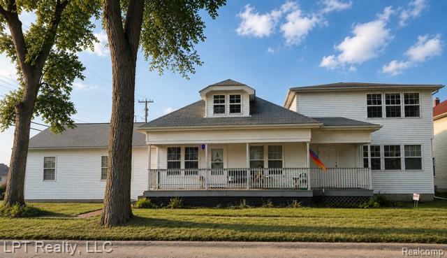33 E BERNHARD Unit #2 E, Hazel Park, MI 48030