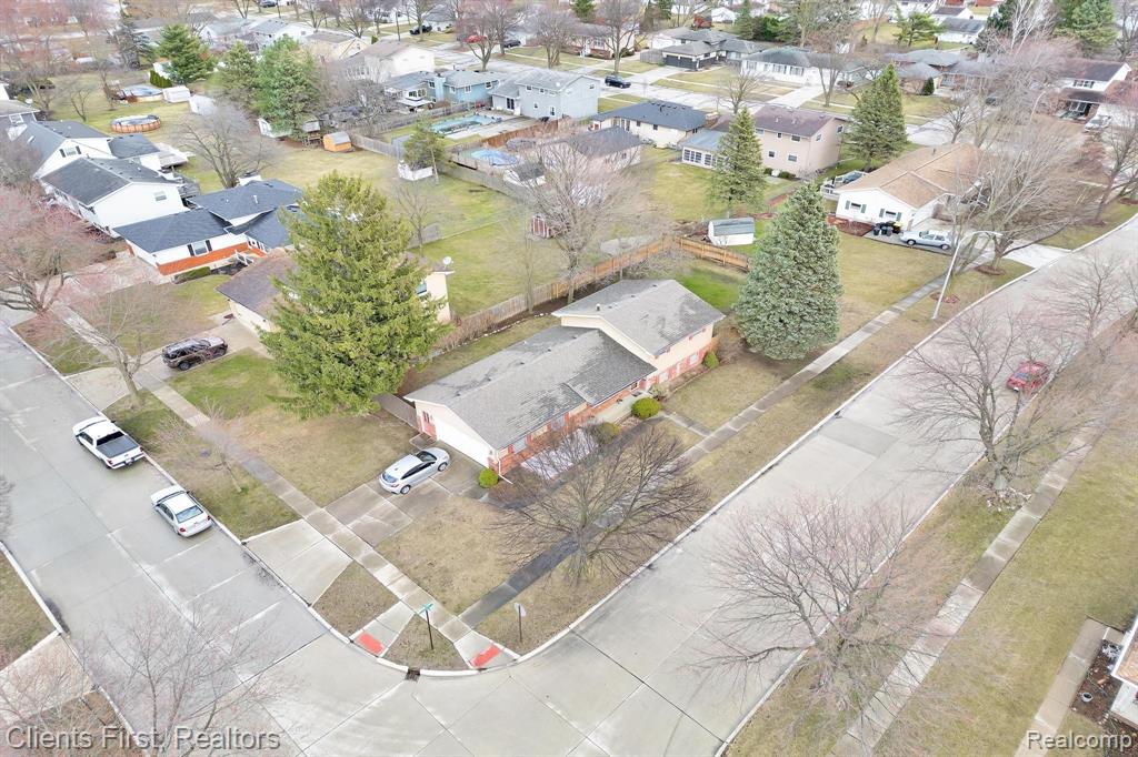 700 TOLL Street, Monroe, MI 48162 — Photo 33