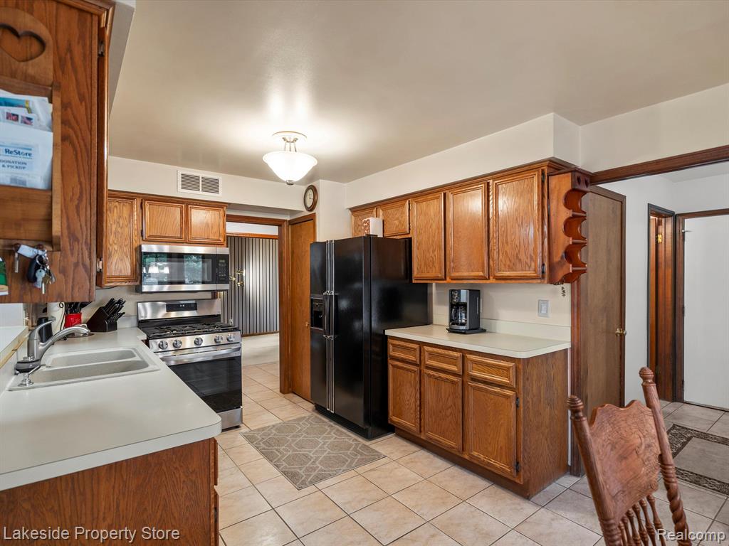 46710 GADWALL Drive, Macomb, MI 48044 — Photo 20