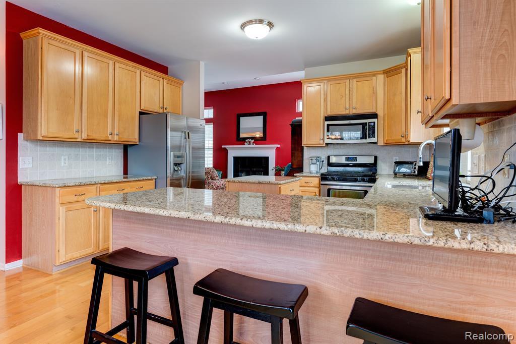 5933 WOODFIELD Parkway, Grand Blanc, MI 48439 — Photo 10