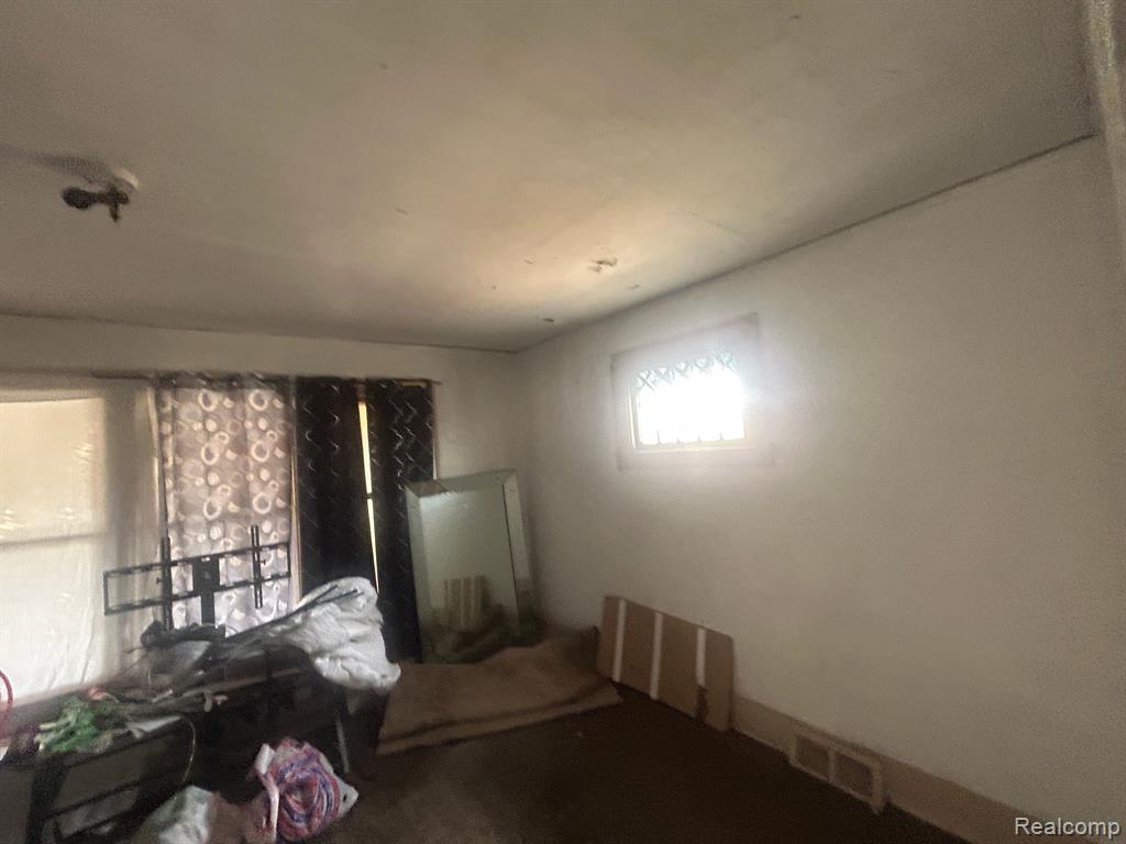 4548 COOPER Street, Detroit, MI 48214 — Photo 65