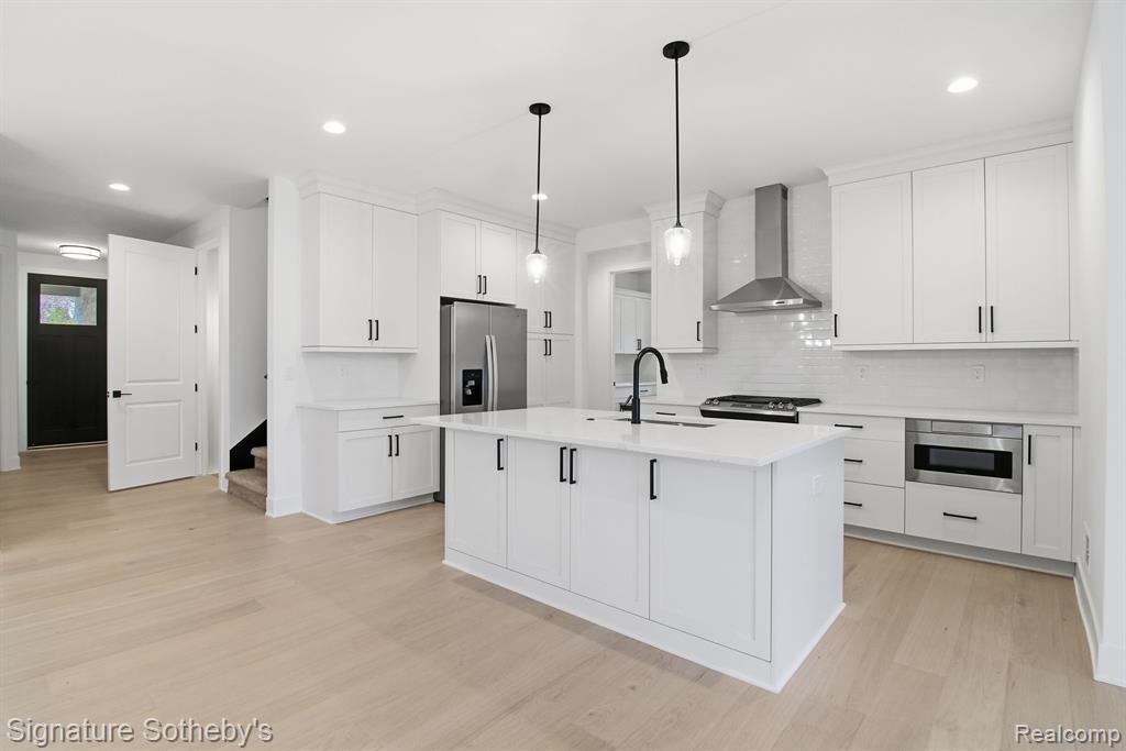 5980 Willow Grove Drive, Troy, MI 48085 — Photo 11