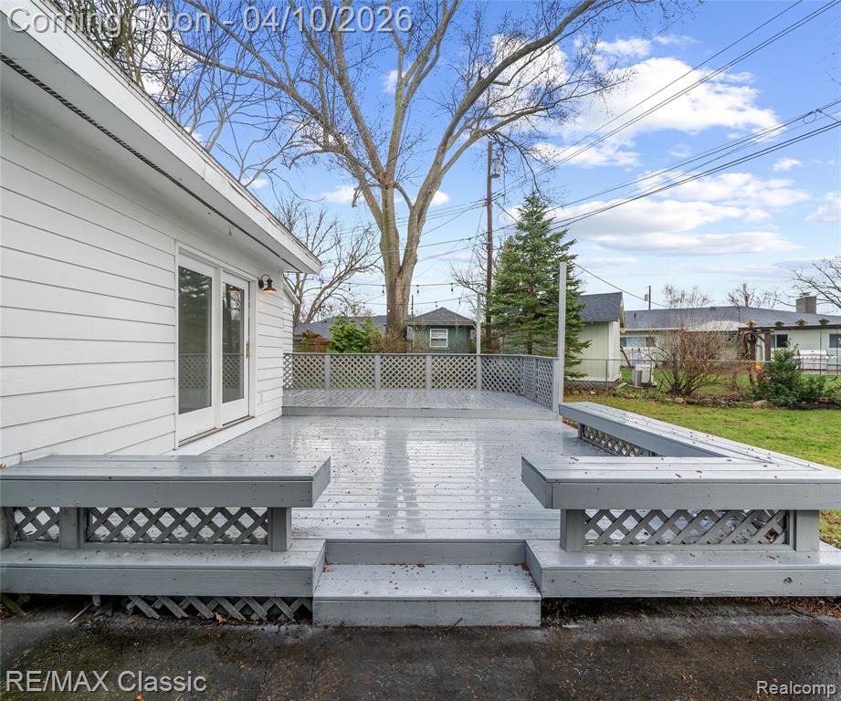 9083 Pittsfield Street, Commerce Twp, MI 48382 — Photo 30