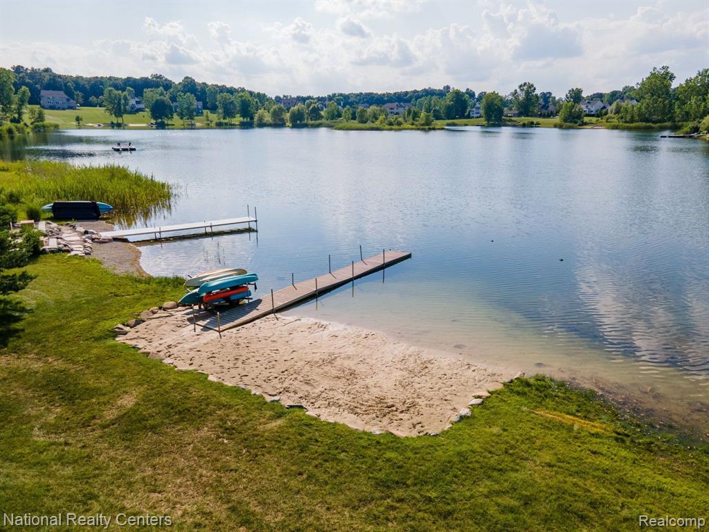 9869 Dartmouth Road, Clarkston, MI 48348 — Photo 61