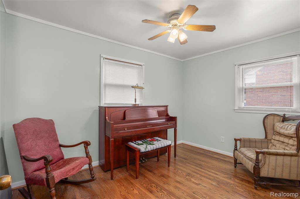 928 N Denwood Street, Dearborn, MI 48128 — Photo 12