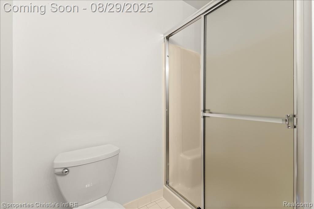 19236 W 11 Mile Road, Lathrup Village, MI 48076 — Photo 27