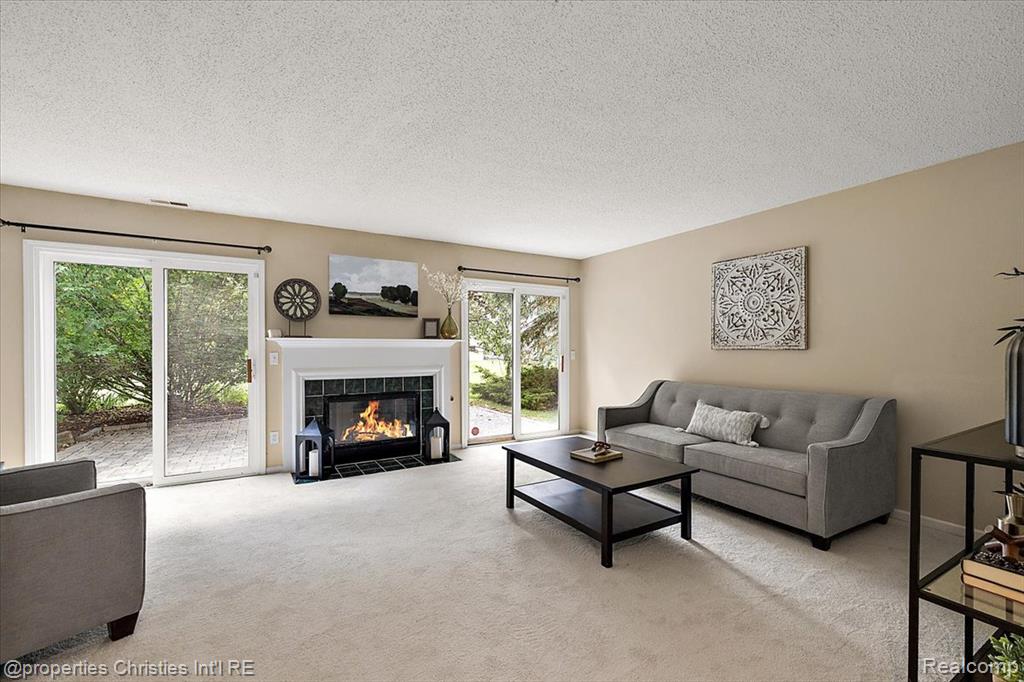 6873 Fox Lane, Waterford, MI 48327 — Photo 42