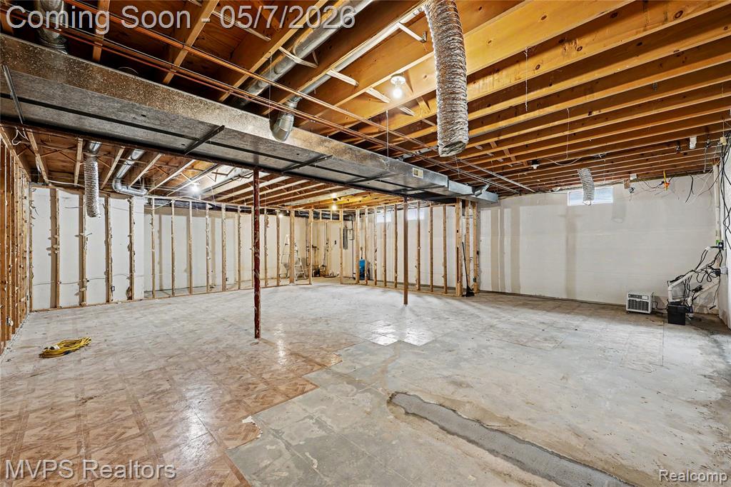 936 Wildbrook Lane, Lake Orion, MI 48362 — Photo 25