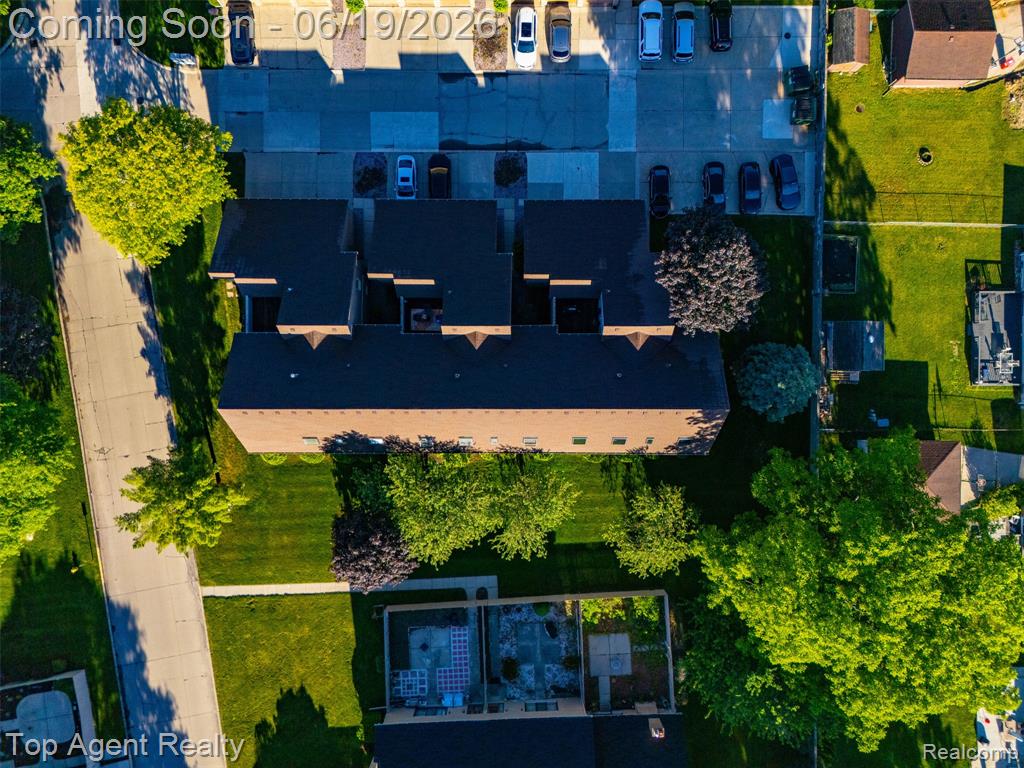 42374 Lochmoor Street, Clinton Twp, MI 48038 — Photo 31