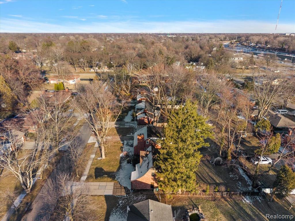 17601 Cambridge Boulevard, Lathrup Village, MI 48076 — Photo 60
