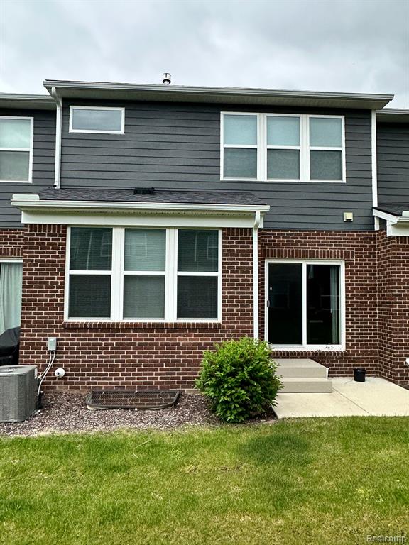 43541 PROSPECT, Novi, MI — Photo 4