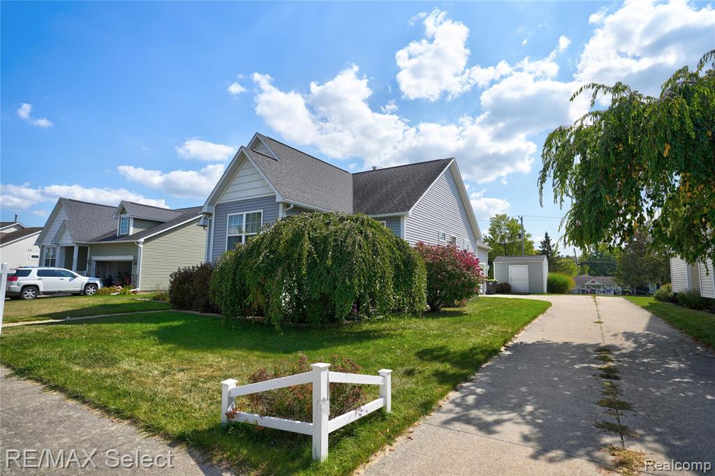 6343 Augusta Street, Swartz Creek, MI 48473 — Photo 6