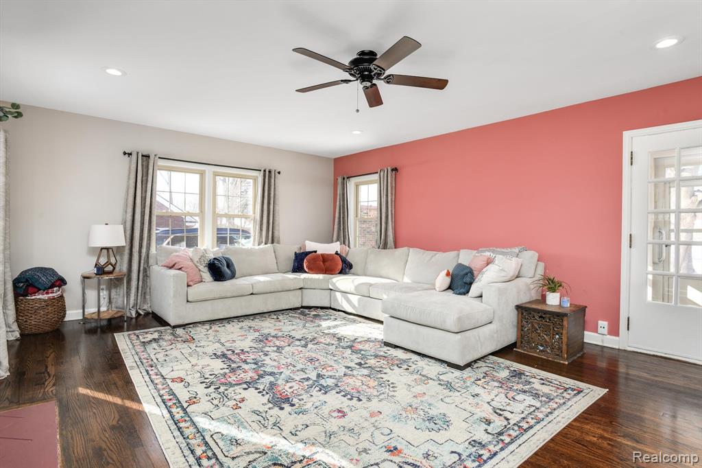 122 BRADLEY Street, Romeo, MI 48065 — Photo 6